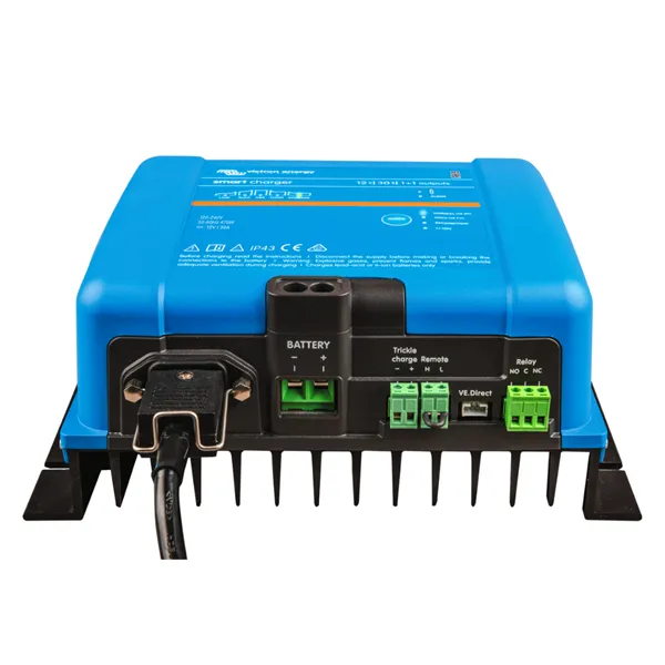 Nabíječka Victron Energy Smart IP43 Charger 12V/30A (1+1)